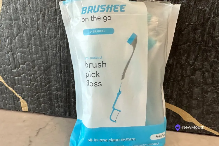 Brushee package front closeup 3 with logo 1