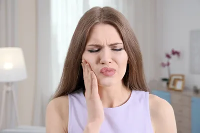 What Does Oral Thrush Look Like? Pictures, Symptoms, and Treatment