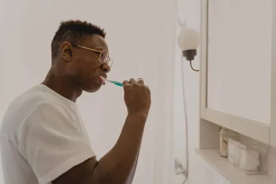 Should I Brush My Teeth Before or After Using Whitening Strips?