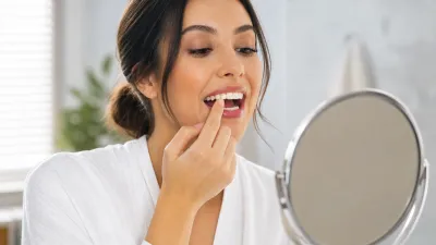 Teeth Staining with Invisalign