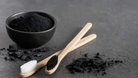 Does Charcoal Toothpaste Work?