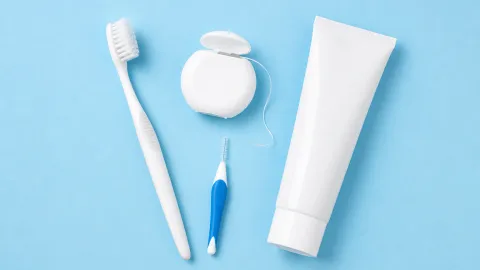 Should I Brush or Floss First? According to Science