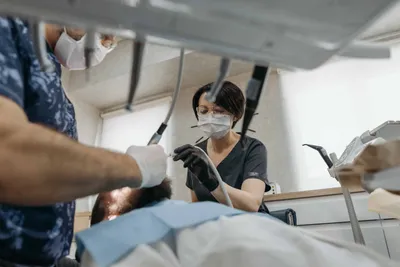 Root Canal vs. Tooth Extraction
