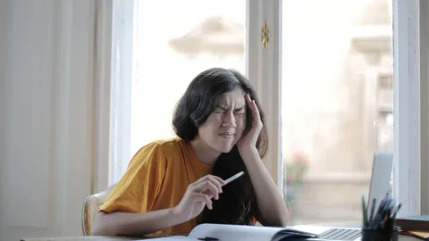 Jaw Pain: Causes, Symptoms and Treatments