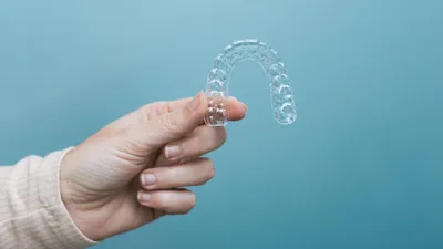How to Clean Invisalign Retainers