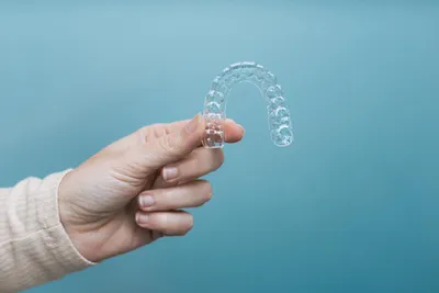 How to Clean Invisalign Retainers