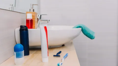 DIY Teeth Whitening: How to Whiten Your Teeth at Home