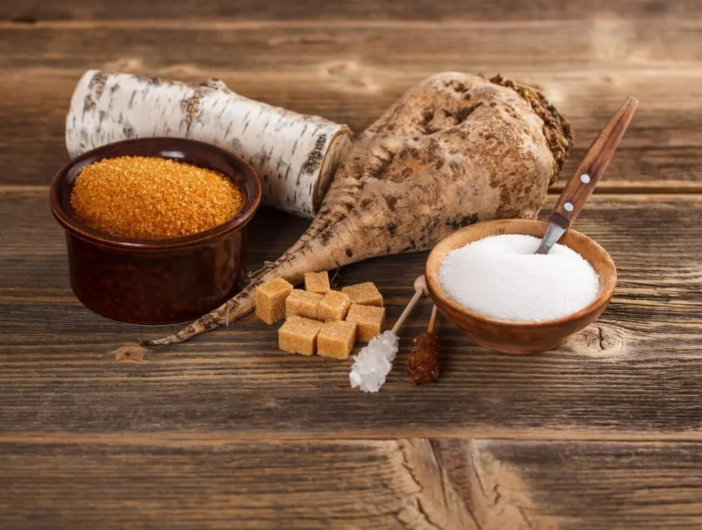 White and brown sugar in bowls